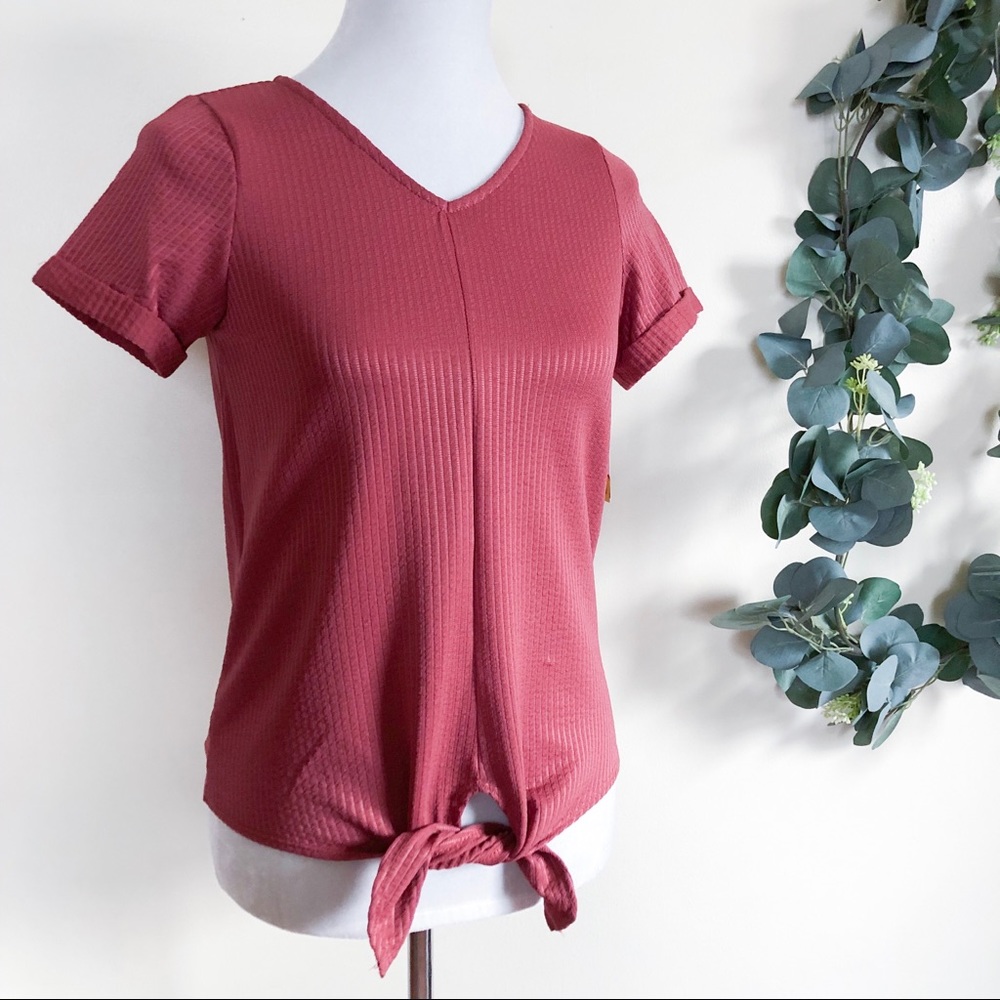 green envelope | red tie front short sleeve